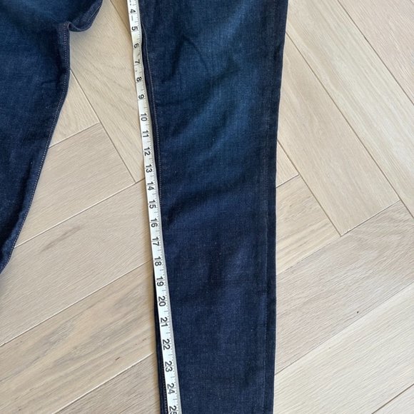 Frame Le High Skinny Jeans in Dark Wash - Picture 5 of 5